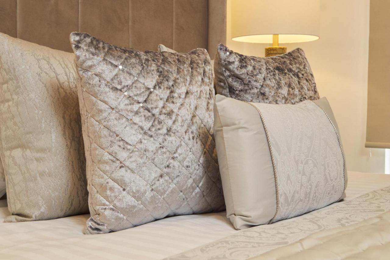 Deluxe City Modern Apt&Free Parking No Balcony Leeds  Bagian luar foto