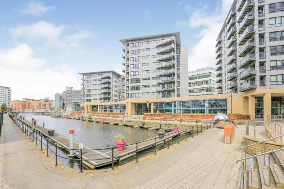 Deluxe City Modern Apt&Free Parking No Balcony Leeds  Bagian luar foto